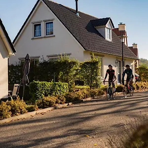 https://landal-kasteeldomein-de-cauberg.valkenburgaandegeul-hotels.com