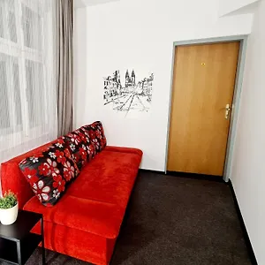 https://thai-sun-hostel.praguehotelsweb.com